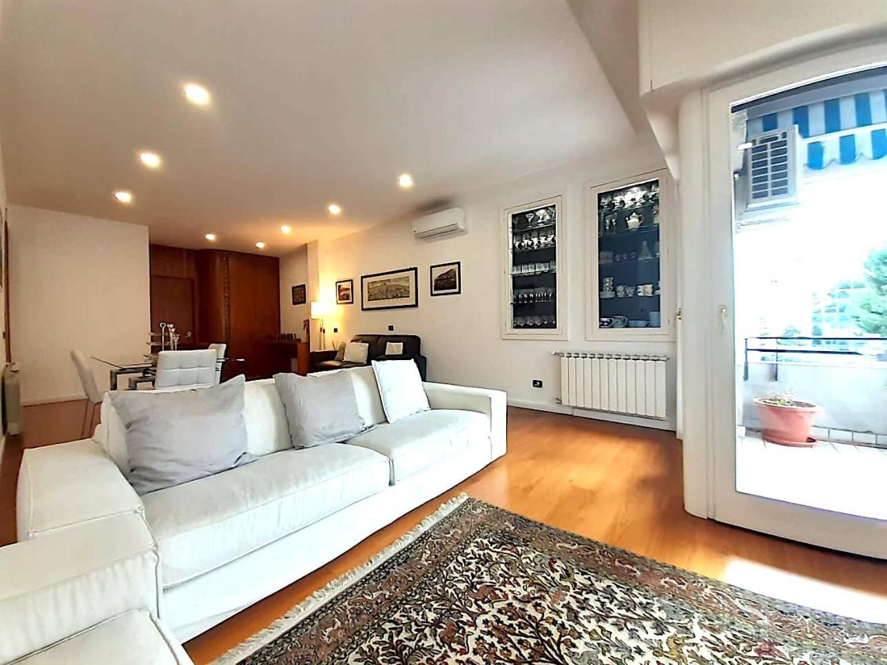 Yourhome In Vico 비코에쿠엔세 외부 사진